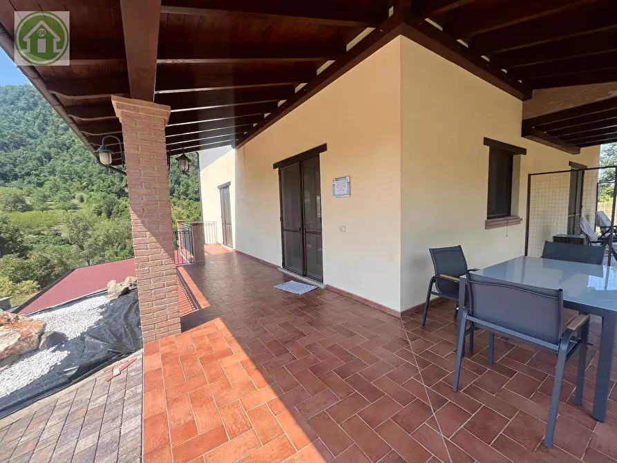 Immagine 9 di Casa indipendente in vendita  a Serramazzoni