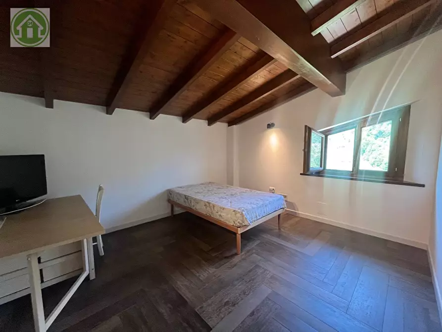 Immagine 50 di Casa indipendente in vendita  a Serramazzoni