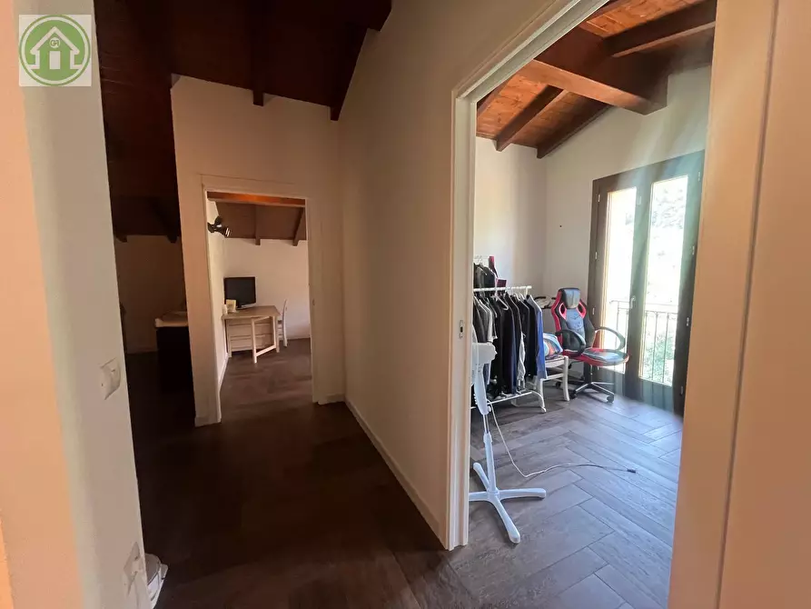 Immagine 42 di Casa indipendente in vendita  a Serramazzoni