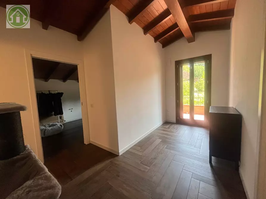 Immagine 47 di Casa indipendente in vendita  a Serramazzoni