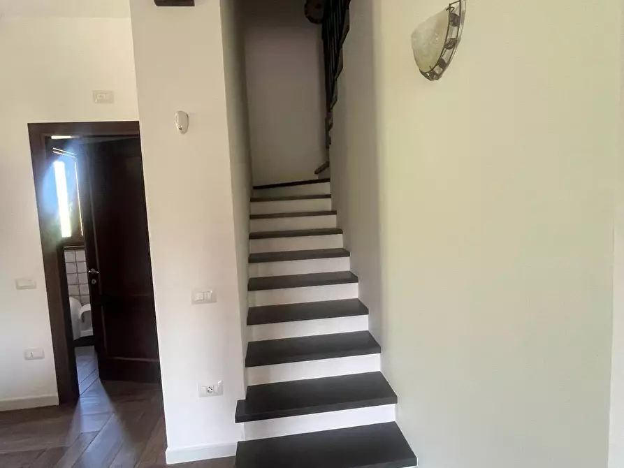 Immagine 31 di Casa indipendente in vendita  a Serramazzoni