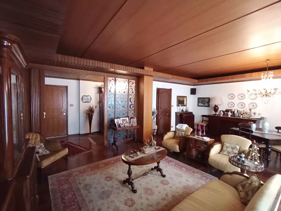 Immagine 9 di Appartamento in vendita  in Viale Delle Magnolie 58 a Palermo