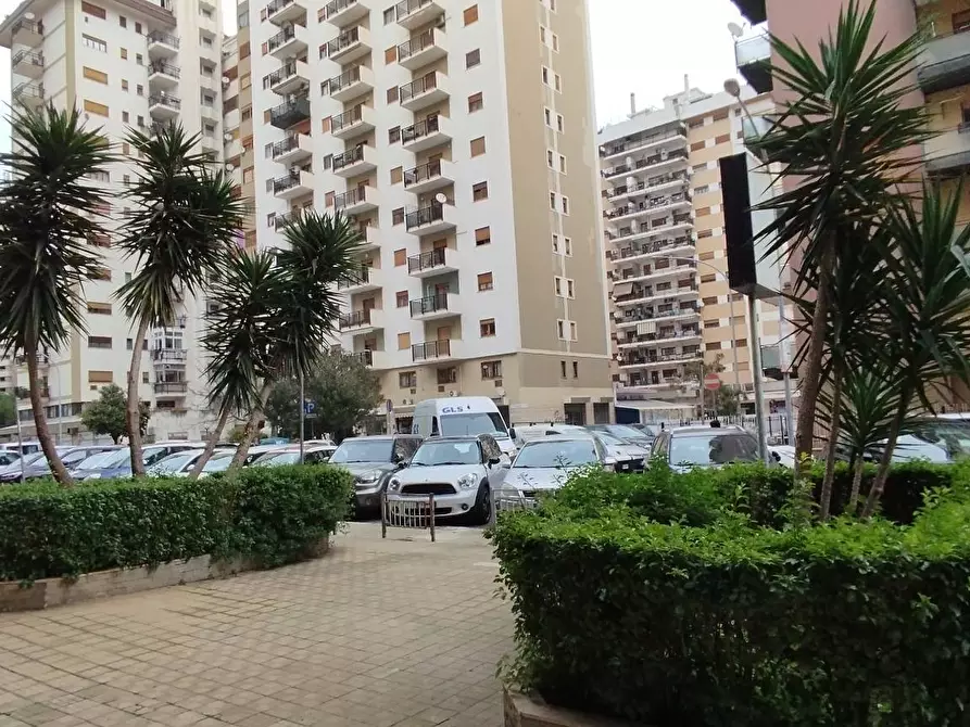 locale commerciale in affitto a Palermo