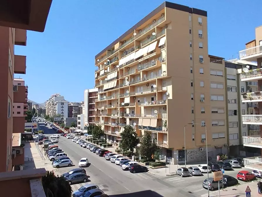 Immagine 7 di Appartamento in vendita  in nebrodi 82 a Palermo