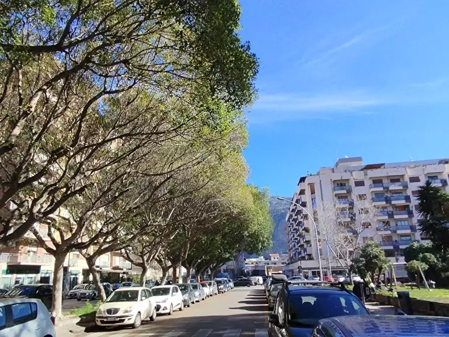 Immagine 7 di Appartamento in vendita  in Viale Praga 14 a Palermo