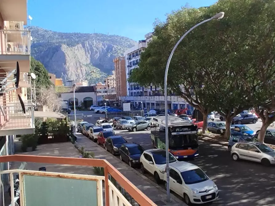 Immagine 15 di Appartamento in vendita  in Viale Praga 14 a Palermo