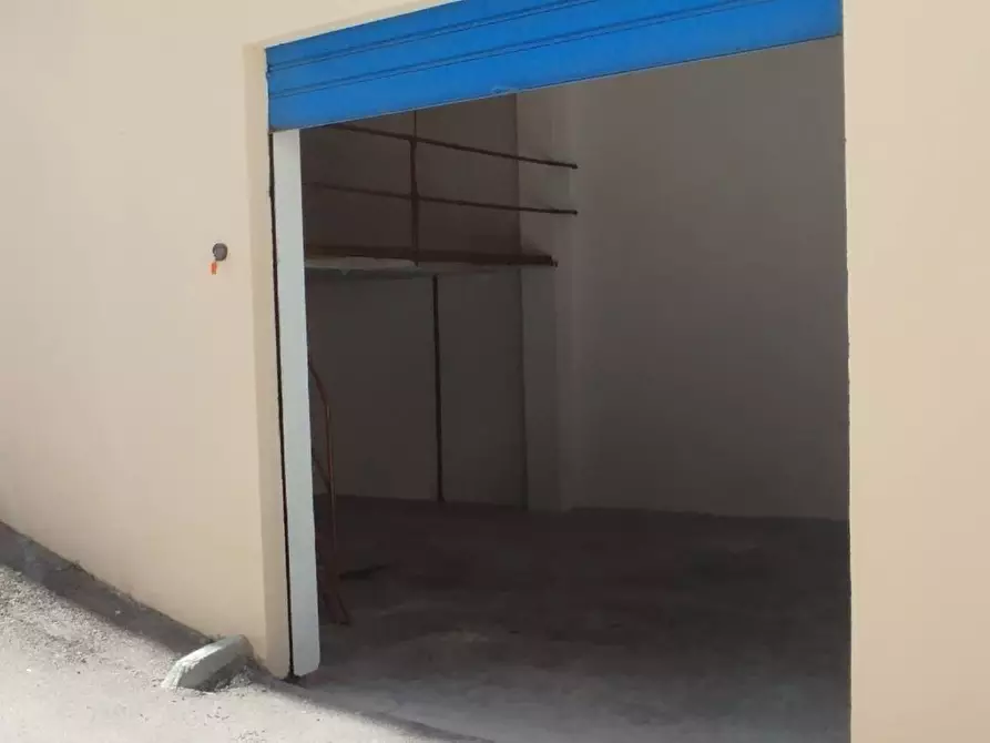 Immagine 3 di Box auto in vendita  in Via Franz Liszt 4 a Palermo