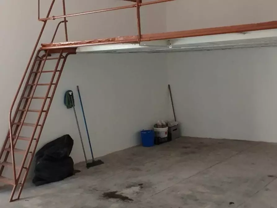 Immagine 8 di Box auto in vendita  in Via Franz Liszt 4 a Palermo