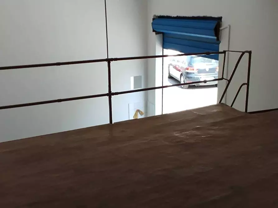 Immagine 10 di Box auto in vendita  in Via Franz Liszt 4 a Palermo