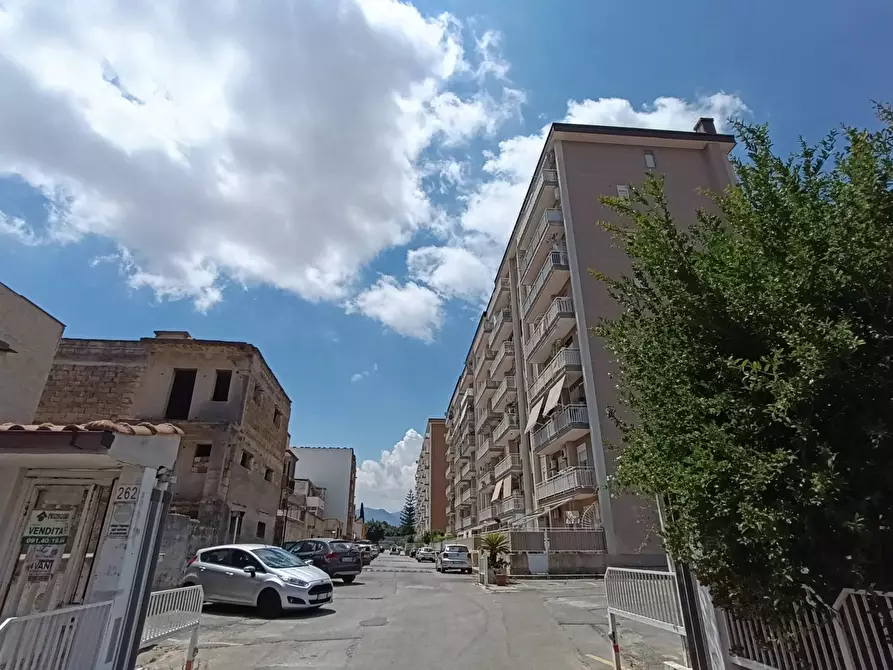 Immagine 1 di Appartamento in vendita  in via mammana 262 a Palermo