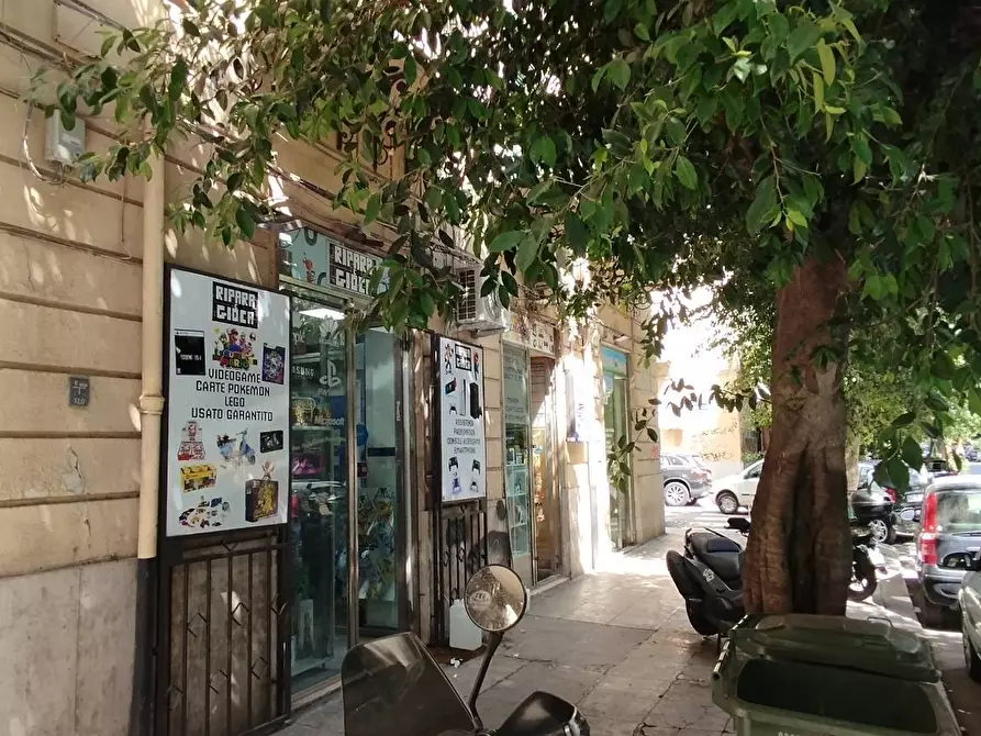 Immagine 2 di Locale commerciale in vendita  in Via Sammartino 28/a a Palermo
