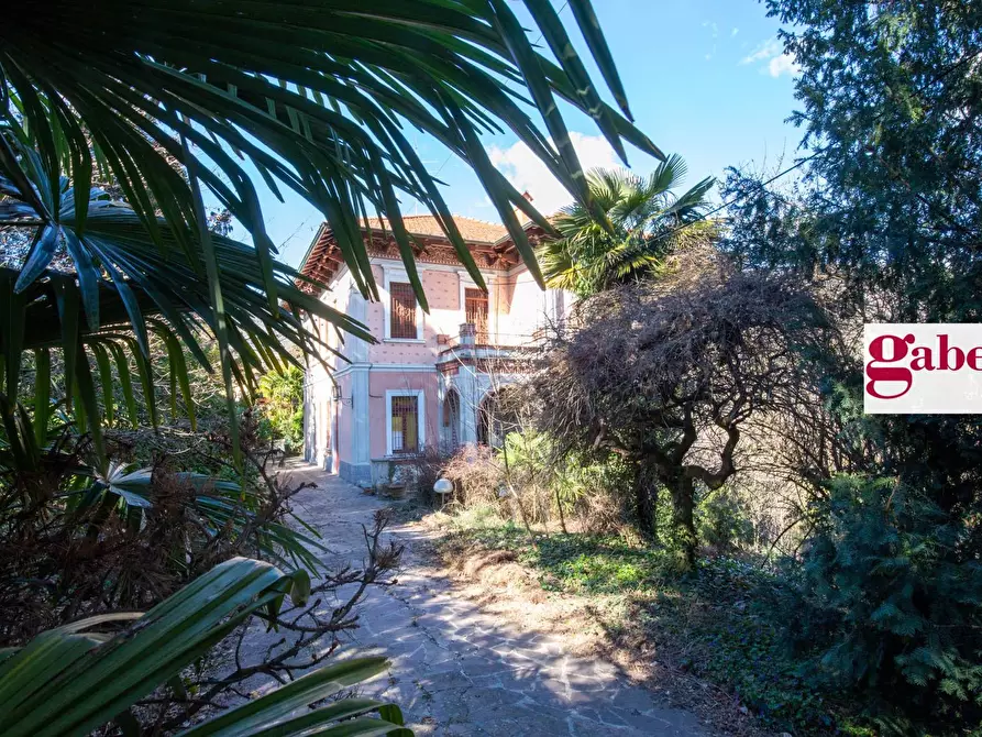 Immagine 2 di Palazzo in vendita  in via strada consortile del bruggione 1 a Olgiate Molgora