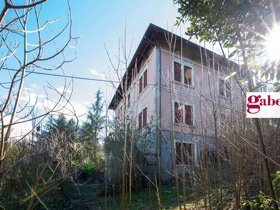 Immagine 3 di Palazzo in vendita  in via strada consortile del bruggione 1 a Olgiate Molgora