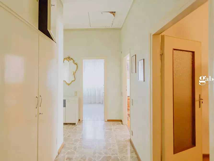 Immagine 24 di Villa in vendita  in via statale 132 a Merate