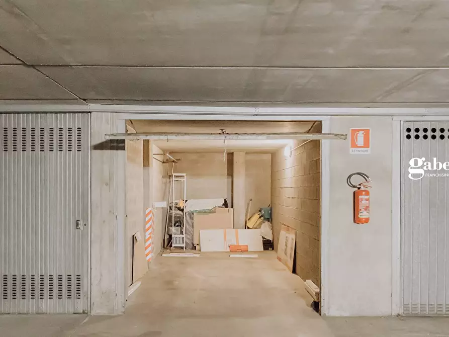 Immagine 6 di Box auto in vendita  a Cernusco Lombardone