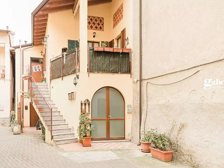 Immagine 31 di Appartamento in vendita  in via Leopardi 4/A a Valgreghentino