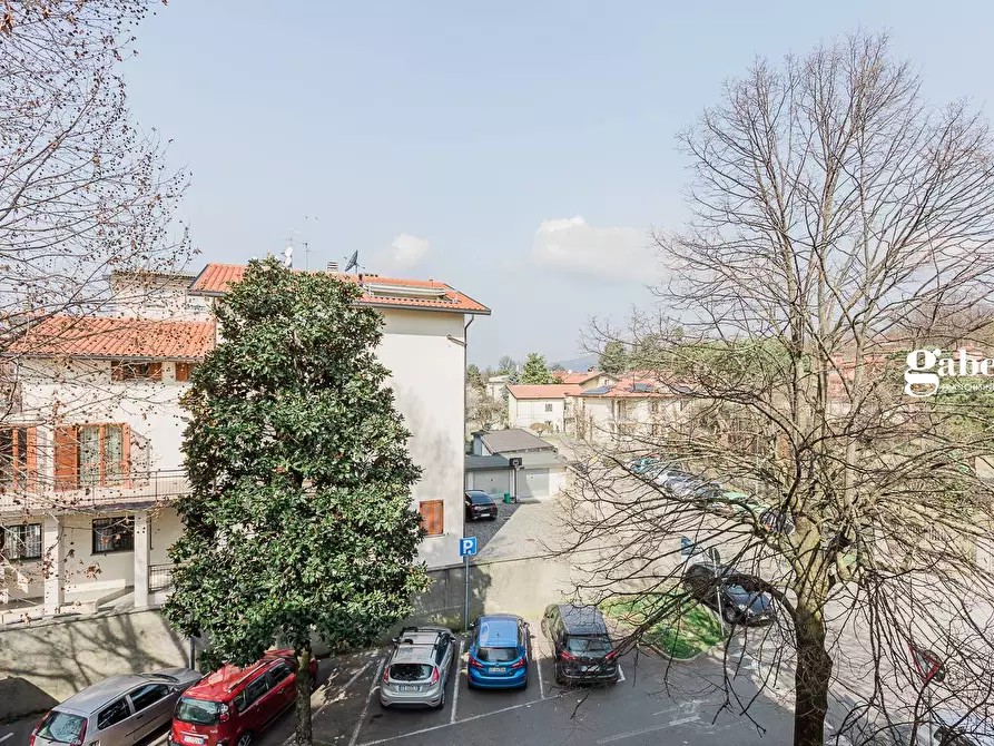 Immagine 24 di Appartamento in vendita  in viale Verdi 59 a Merate