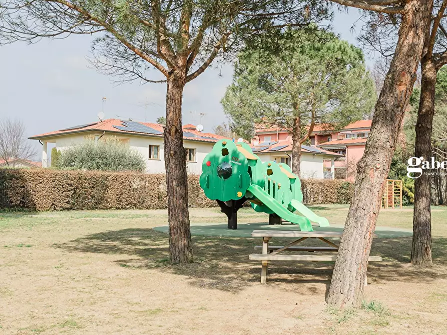 Immagine 25 di Appartamento in vendita  in viale Verdi 59 a Merate