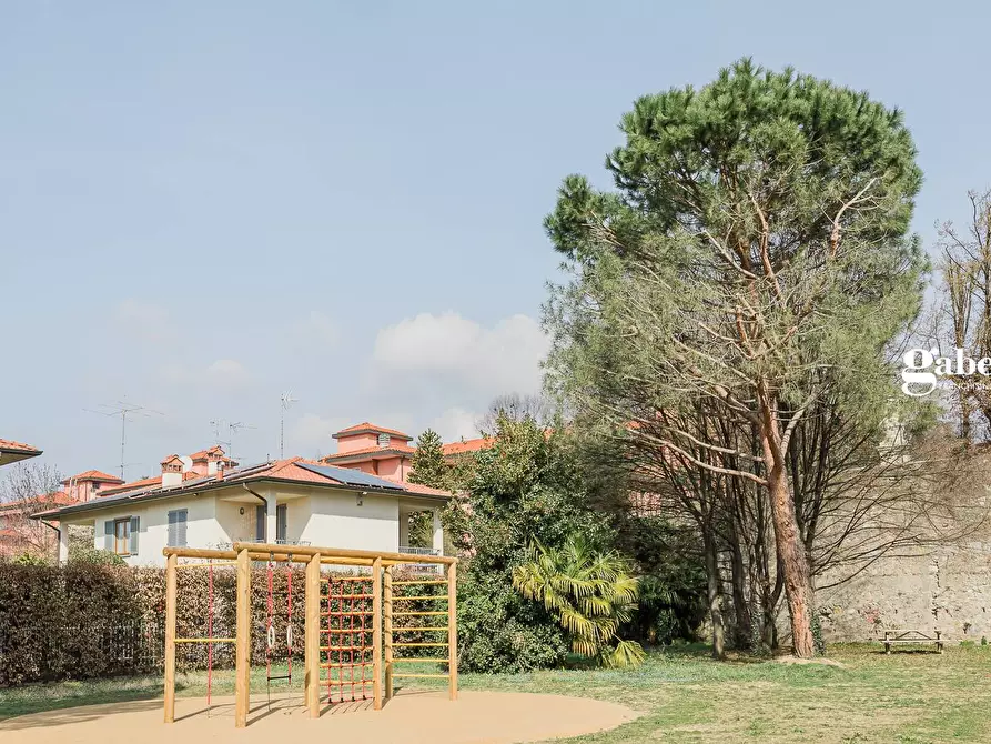 Immagine 26 di Appartamento in vendita  in viale Verdi 59 a Merate