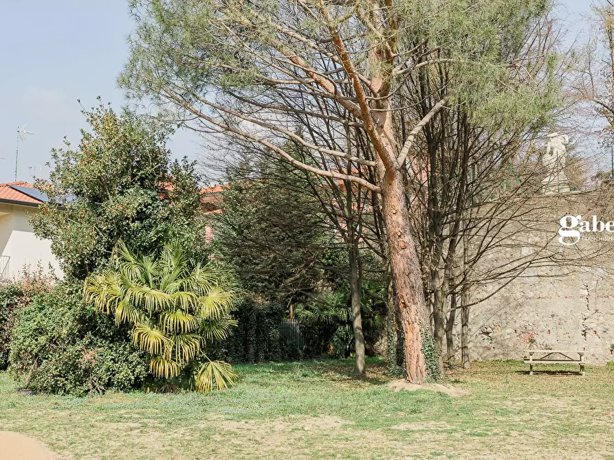 Immagine 27 di Appartamento in vendita  in viale Verdi 59 a Merate