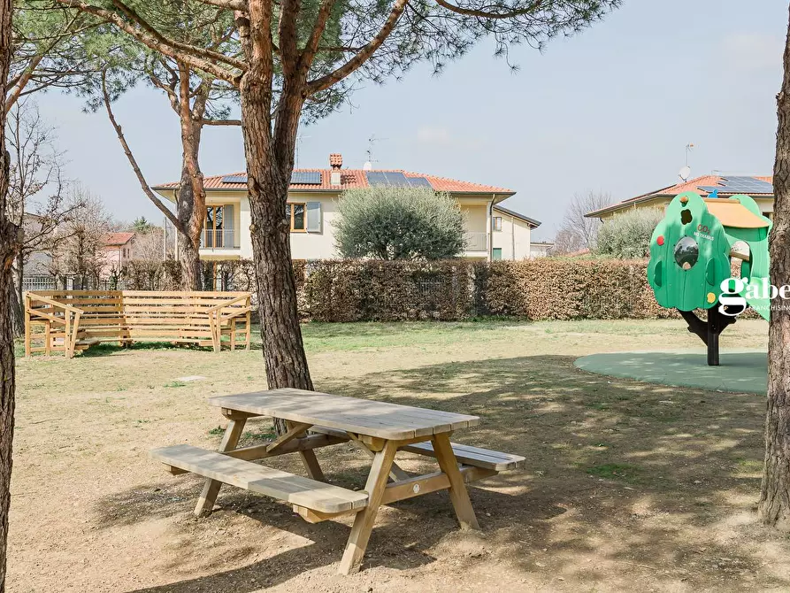 Immagine 28 di Appartamento in vendita  in viale Verdi 59 a Merate