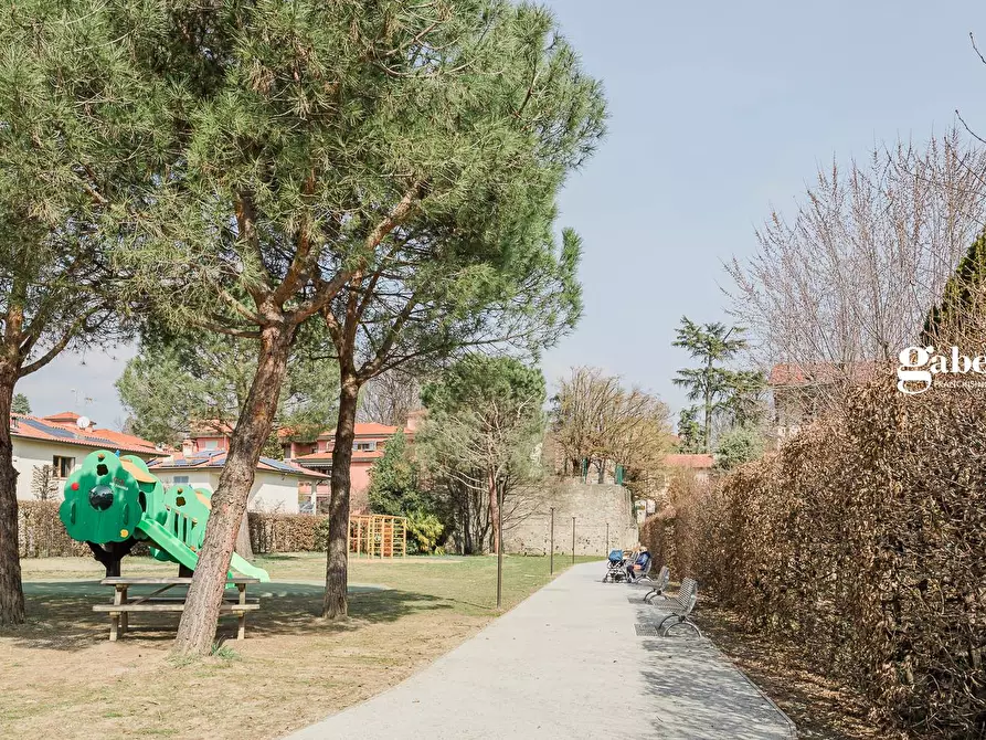 Immagine 29 di Appartamento in vendita  in viale Verdi 59 a Merate