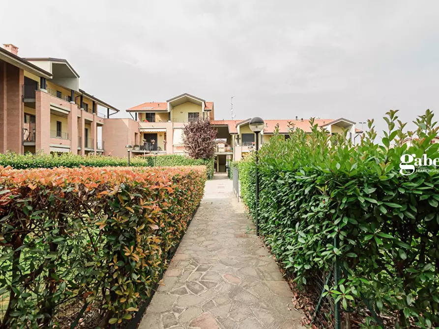 Immagine 39 di Appartamento in vendita  in Via Caduti della Libertà 5 a Verderio Superiore