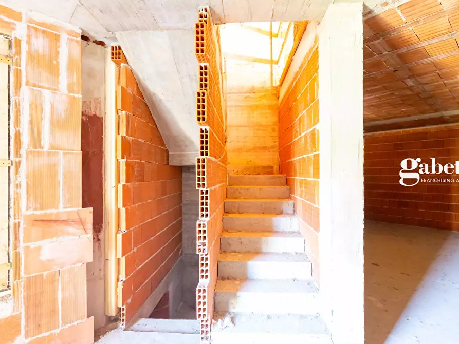 Immagine 10 di Villa in vendita  in Via Grigna Snc a Verderio Superiore