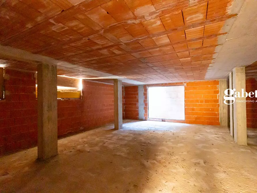 Immagine 12 di Villa in vendita  in Via Grigna Snc a Verderio Superiore