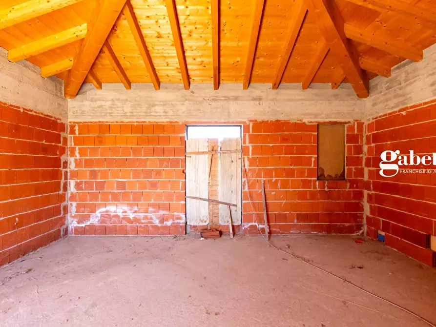 Immagine 14 di Villa in vendita  in Via Grigna Snc a Verderio Superiore