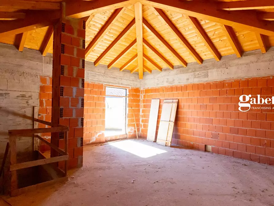 Immagine 17 di Villa in vendita  in Via Grigna Snc a Verderio Superiore