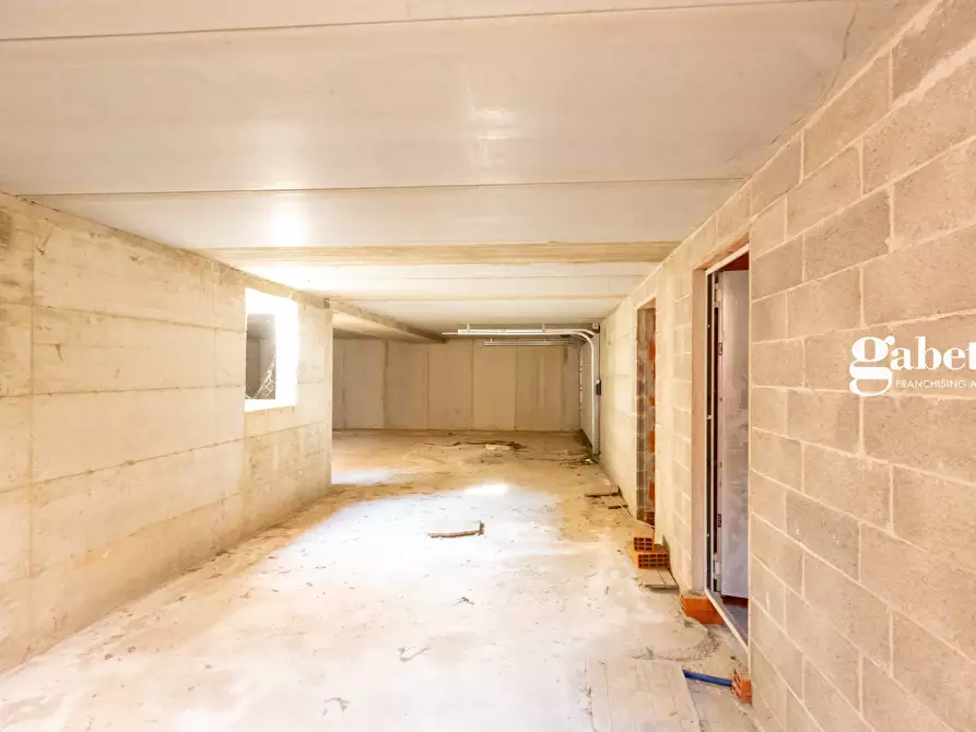 Immagine 19 di Villa in vendita  in Via Grigna Snc a Verderio Superiore