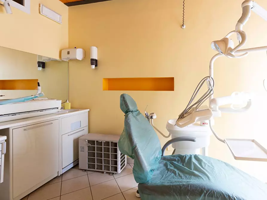 Immagine 4 di Ufficio in vendita  in vicolo San Vittore 1 a Mezzago