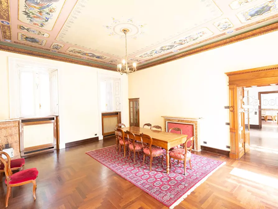 Immagine 21 di Palazzo in vendita  in Piazza Cioja 1 a Missaglia