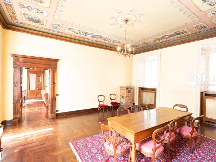 Immagine 23 di Palazzo in vendita  in Piazza Cioja 1 a Missaglia