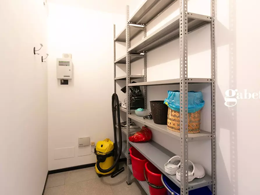 Immagine 25 di Ufficio in vendita  in Via De Gasperi 119 a Merate