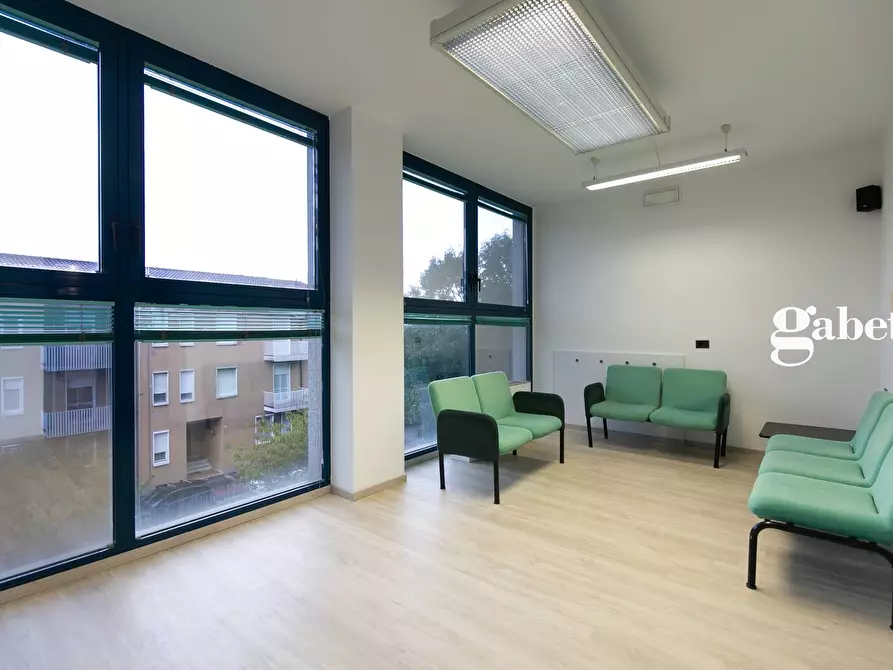 Immagine 28 di Ufficio in vendita  in Via De Gasperi 119 a Merate