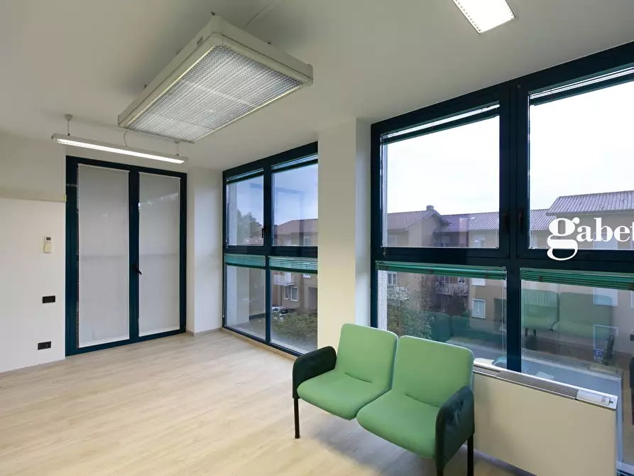 Immagine 32 di Ufficio in vendita  in Via De Gasperi 119 a Merate