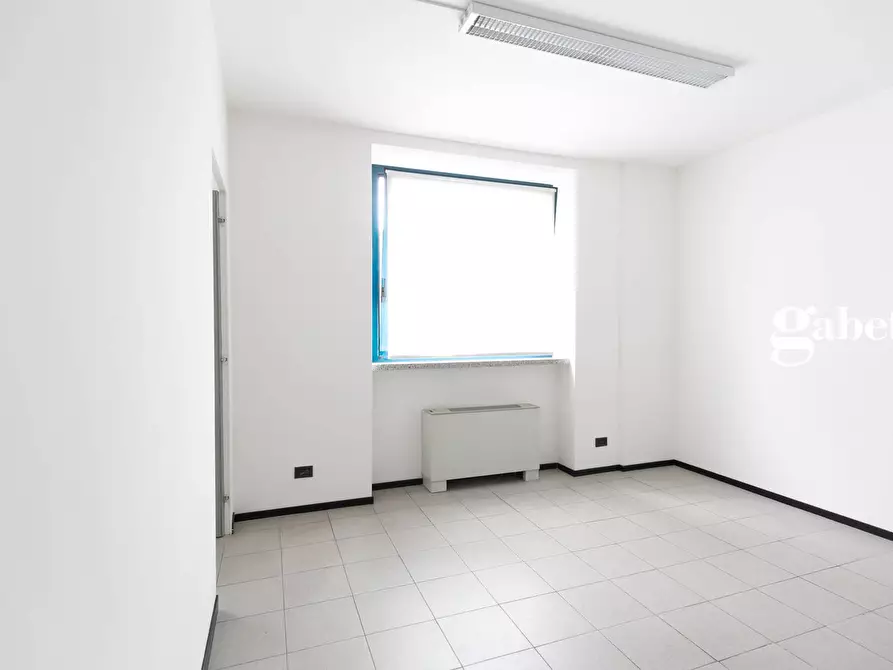 Immagine 34 di Ufficio in vendita  in Via De Gasperi 119 a Merate
