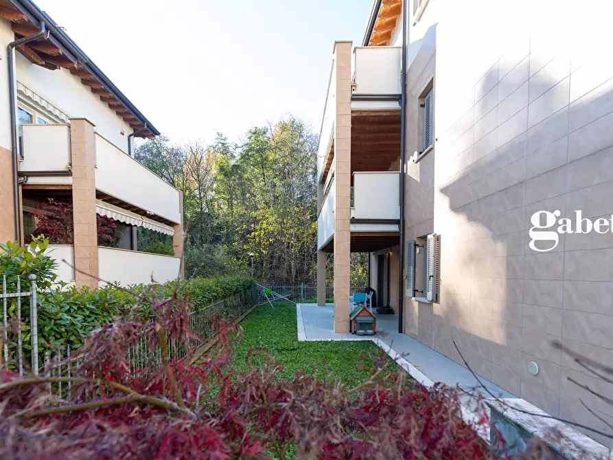 Immagine 23 di Appartamento in vendita  in Via Ruschetta 2 a Imbersago