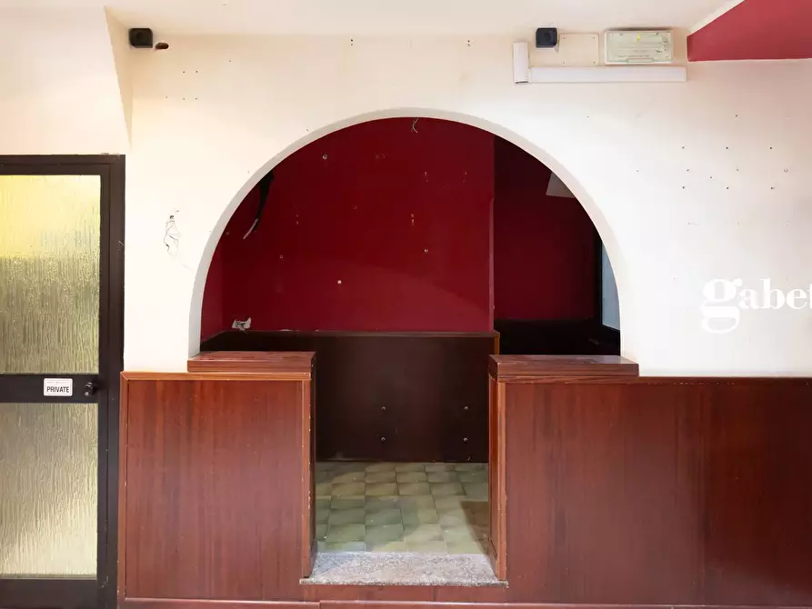 Immagine 14 di Negozio in vendita  in Piazza Della Vittoria 3 a Paderno D'adda