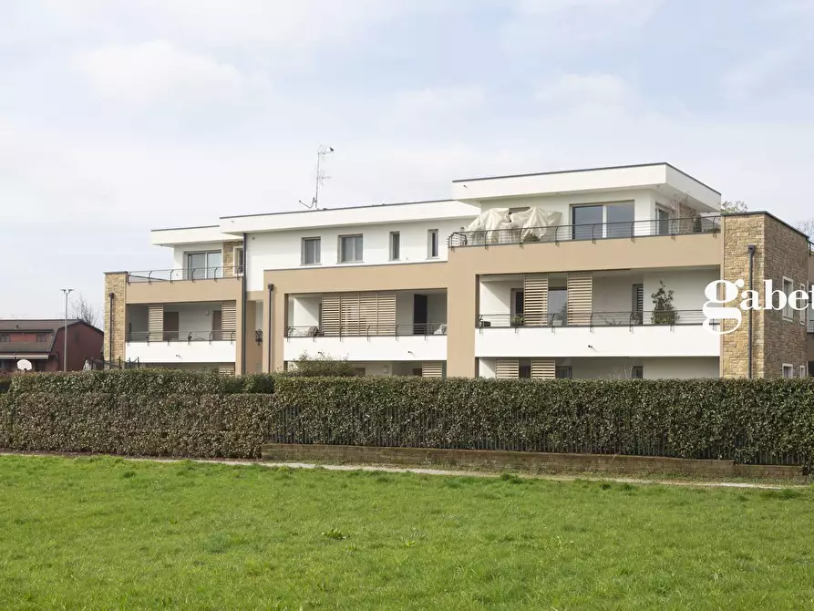 Immagine 3 di Attico in vendita  in via Setticarraro 34 a Bernareggio