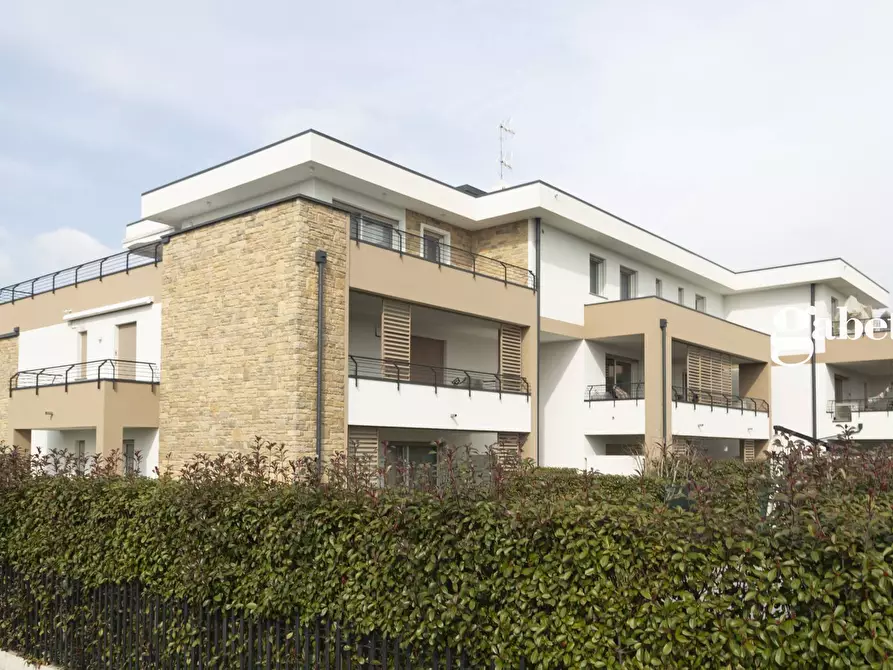 Immagine 5 di Attico in vendita  in via Setticarraro 34 a Bernareggio