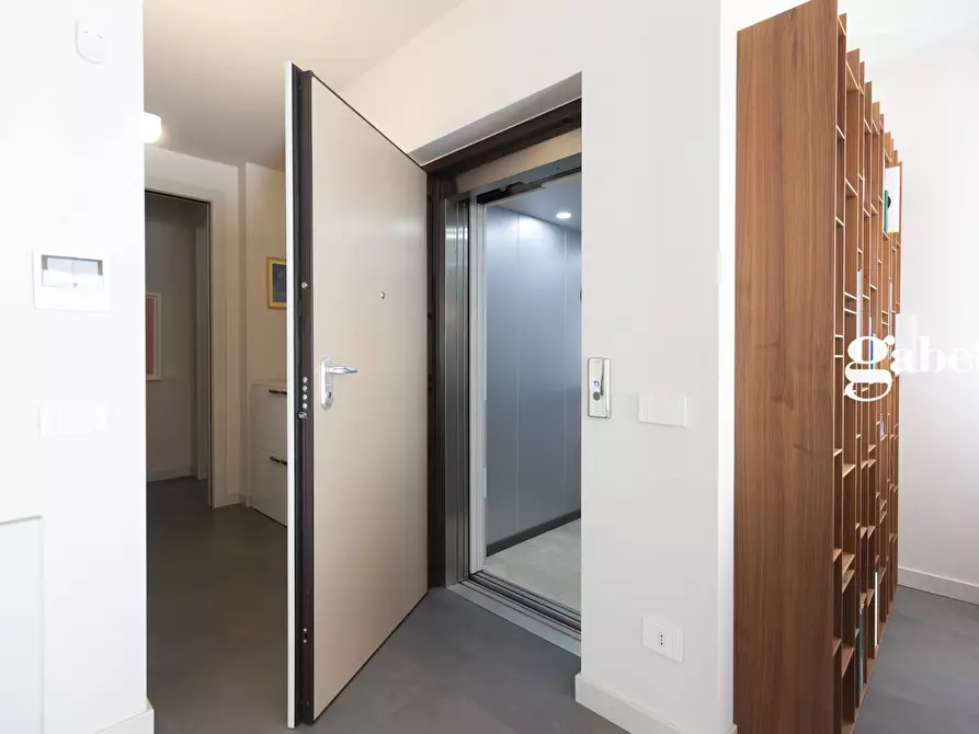 Immagine 13 di Attico in vendita  in via Setticarraro 34 a Bernareggio