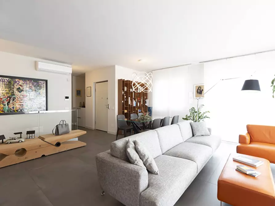 Immagine 15 di Attico in vendita  in via Setticarraro 34 a Bernareggio