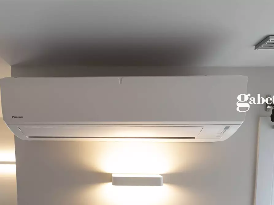 Immagine 24 di Attico in vendita  in via Setticarraro 34 a Bernareggio