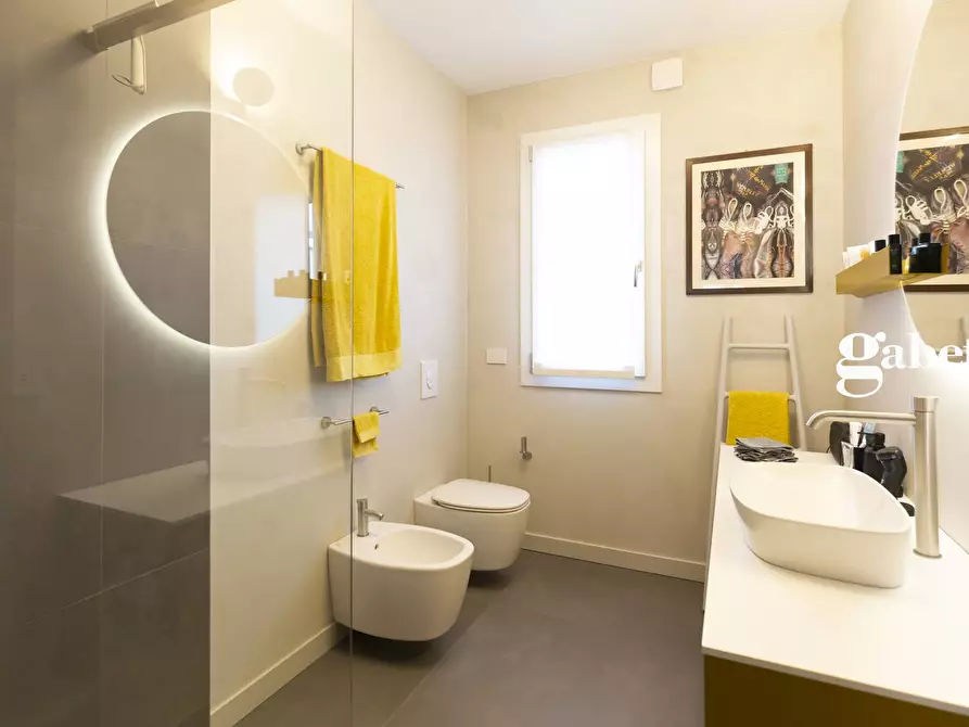 Immagine 29 di Attico in vendita  in via Setticarraro 34 a Bernareggio