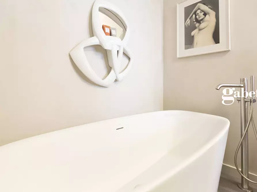 Immagine 36 di Attico in vendita  in via Setticarraro 34 a Bernareggio