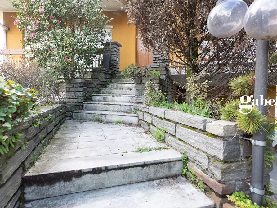 Immagine 7 di Villa in vendita  in Via Trento 28 a Osnago