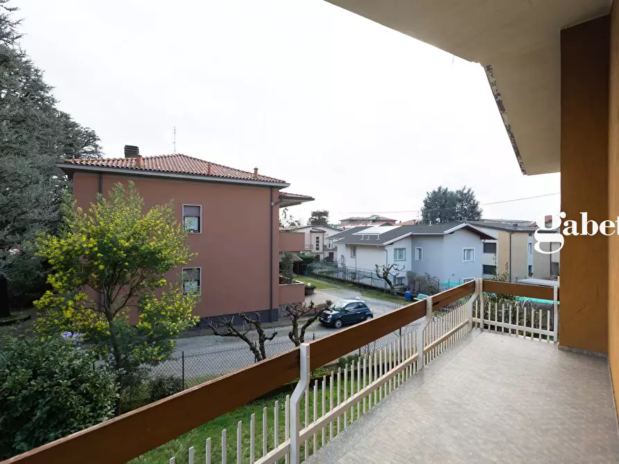 Immagine 14 di Villa in vendita  in Via Trento 28 a Osnago